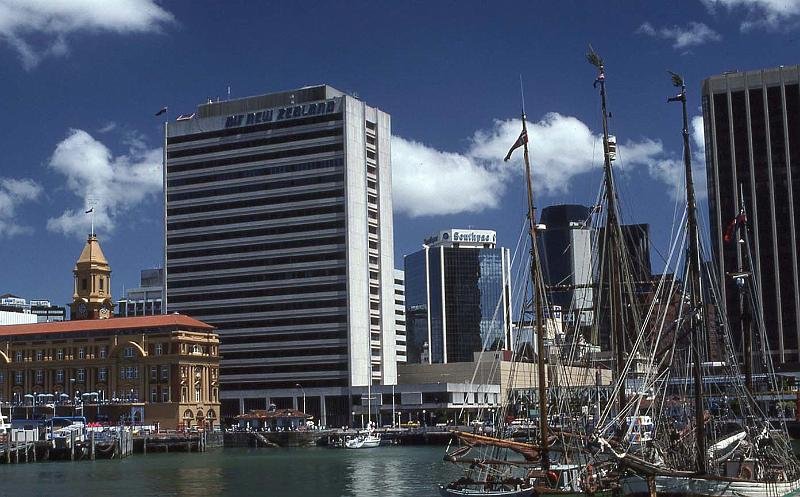 WT 0200 012-27 New Zealand.jpg